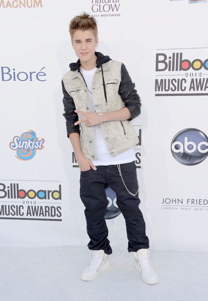 Justin Bieber at the 2012 Billboard Music Awards
