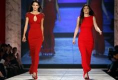 The Heart Truth - Kendall & Kylie Jenner in Badgley Mischka