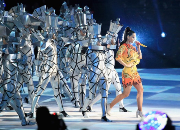 Katy Perry Rocks Out in Jeremy Scott for Super Bowl XLIX - Katy Perry performs at the Pepsi Super Bowl XLIX Halftime Show - Roar
