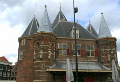 Europe Travel - Travel to Amsterdam - What's Haute In The World - Cafe In De Waag