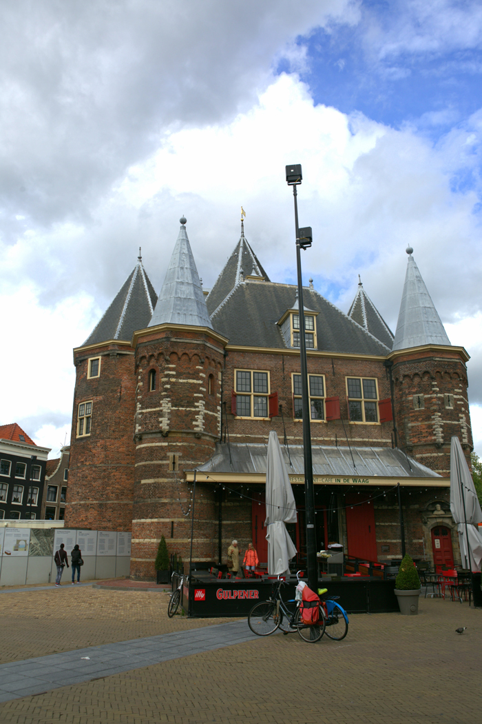 Europe Travel - Travel to Amsterdam - What's Haute In The World - Cafe In De Waag