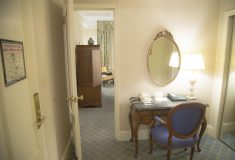 Hotel Review: My stay at Hotel Elysée on WhatsHaute.com