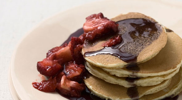 spoons-famous-buttermilk-pancakes-double-smoked-bacon
