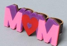 For the cool moms: Mom 3-Finger Ring by NEIVZ