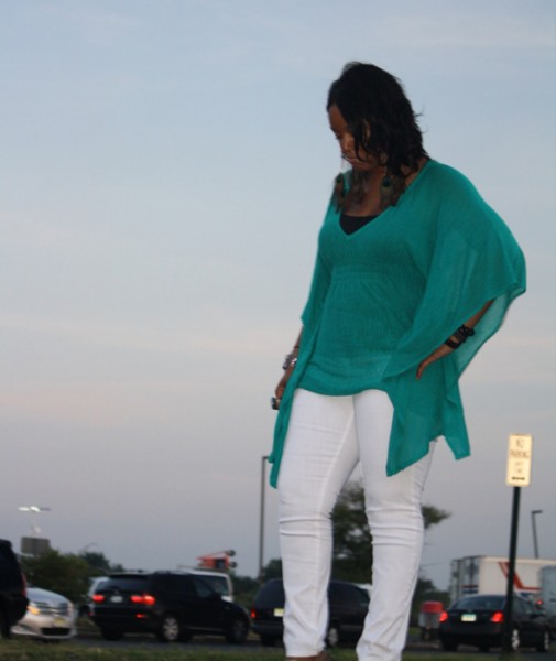 My-style-Twelfth-Street-by-Cynthia-Vincent-batwing-style-tunic-top-white-James-Jeans-Max-Studio-platforms-peacock-feather-earrings-3