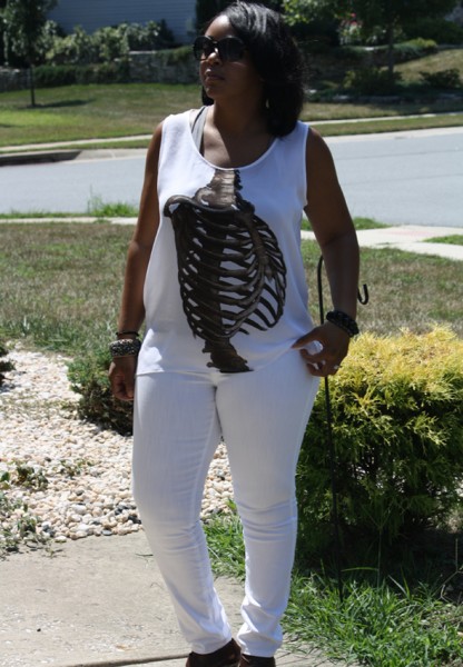 my-style-e.vil-ribcage-top-white-james-jeans-tods-sunglasses-3