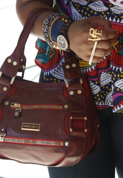 my-style-kersh-printed-peplum-top-zara-blue-jeans-red-shoes-jimmy-choo-mahala-maddy-bag-closeup