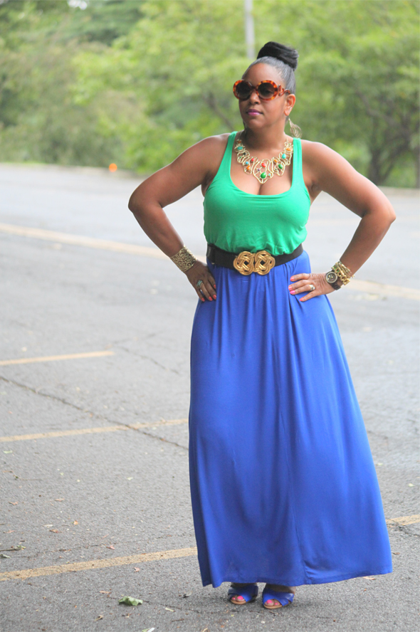 My style: Green and blue two-tone maxi dress, Zara colorblock sandals, Kenneth Jay Lane Leather Belt, Prada Baroque round sunglasses
