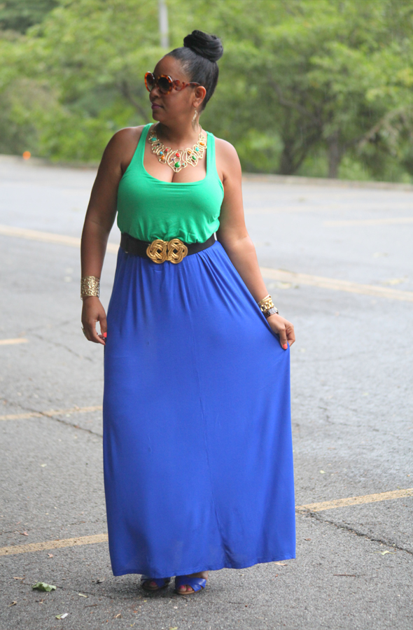 My style: Green and blue two-tone maxi dress, Zara colorblock sandals, Kenneth Jay Lane Leather Belt, Prada Baroque round sunglasses