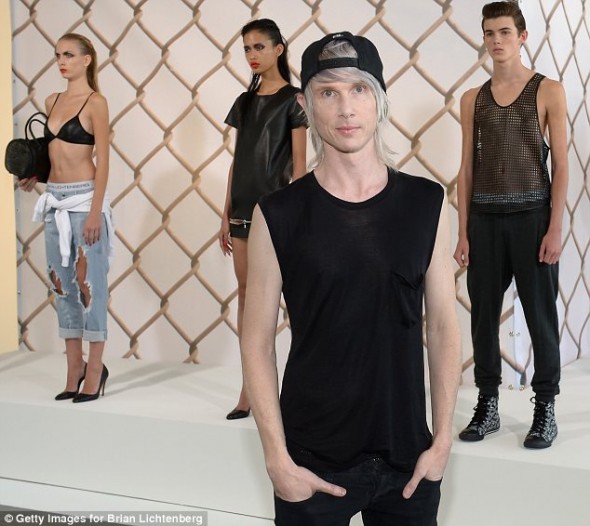 Fashion news - Brian Lichtenberg sues brother Christopher