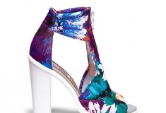 Steve Madden Iggy Azalea Scubaa Sandal floral multi