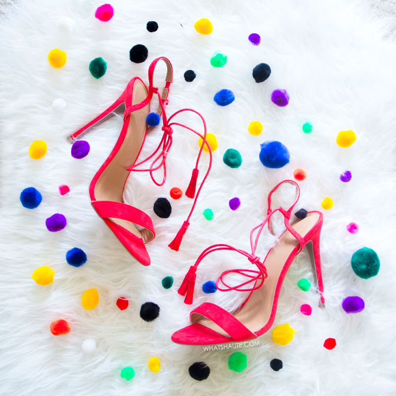 Tutorial: DIY Tassel Pom Pom Sandals