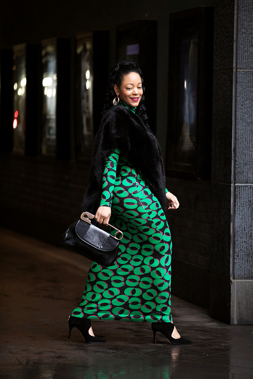 What I'm Wearing to see Black Panther: DvF print Floor-Length Fitted Dress with turtleneck, BCBGeneration Pailie Pumps, Bodhi Safety Pin clutch, Zara faux fur scarf, going to Wakanda fashion and style