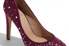 Bling it on in these sparkly, showstopping Vince Camuto ‘Crane’ Pumps!