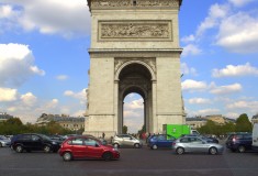 Paris - Arc de Triomphe - What's Haute in the World