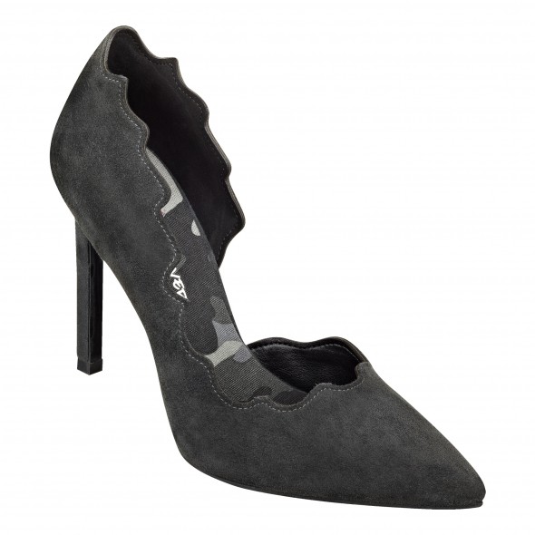 Cameron Silver For Nine West JOHNNY pump in grey suede