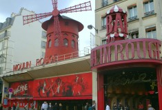 Paris - Moulin Rouge Pigalle - What's Haute in the World