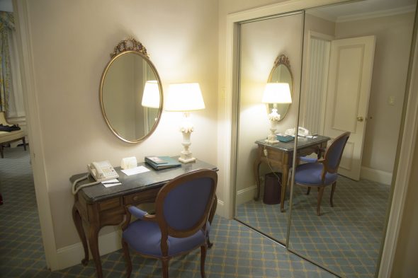 Hotel Review: My stay at Hotel Elysée on WhatsHaute.com